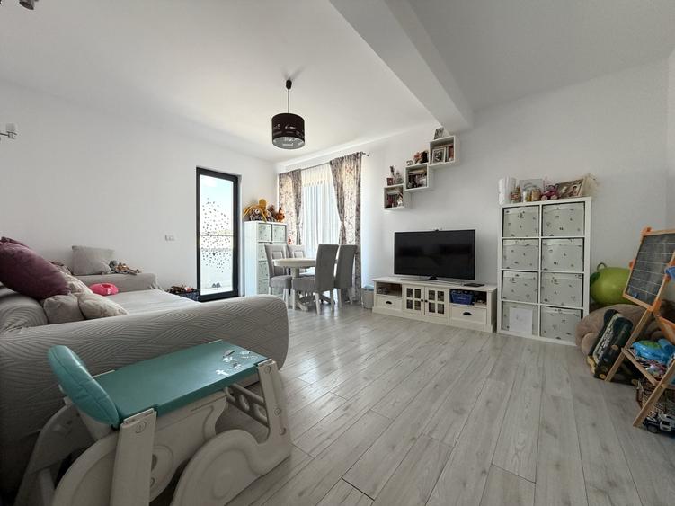 Apartament cu 2 camere decomandat, mobilat în Giroc