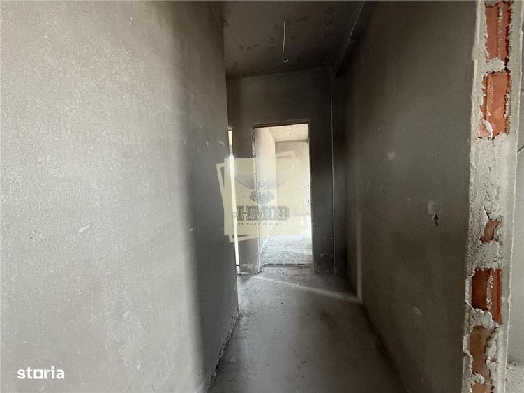 Casă cu 4 camere cu Teren 478 Mp în Cristian