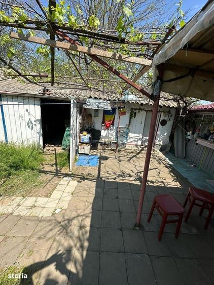 Casă cu 4 camere cu Teren 1422 Mp în Alexeni
