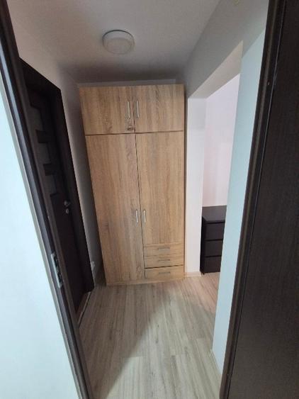 Apartament cu 2 camere semidecomandat, mobilat în Pantelimon