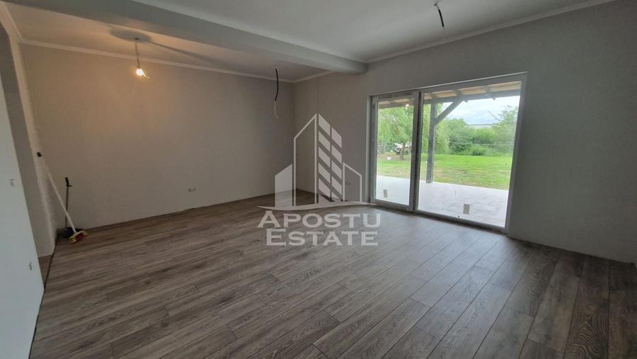 Duplex cu 4 camere cu Canalizare în Remetea Mare