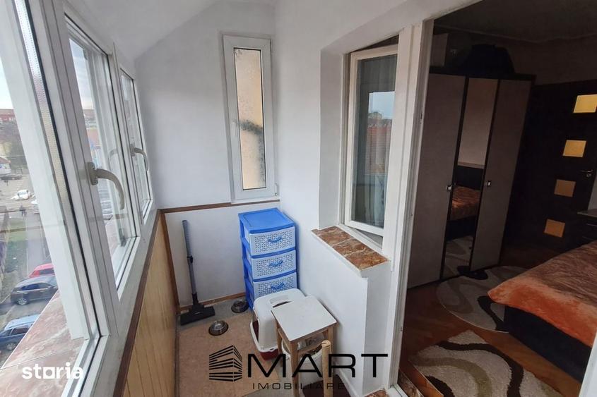 Apartament cu 3 camere decomandat, mobilat în Terezian