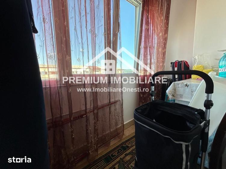 Apartament cu 3 camere decomandat în Dofteana