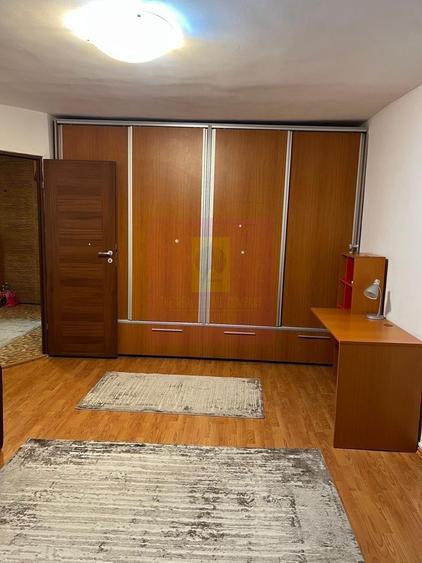 Garsonieră decomandată în Vitan
