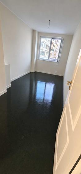 Apartament cu 3 camere decomandat în Ultracentral