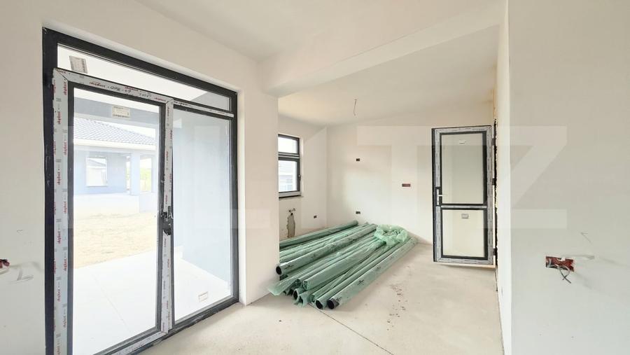Casă individuală cu 4 camere cu Teren 500 Mp în Paleu