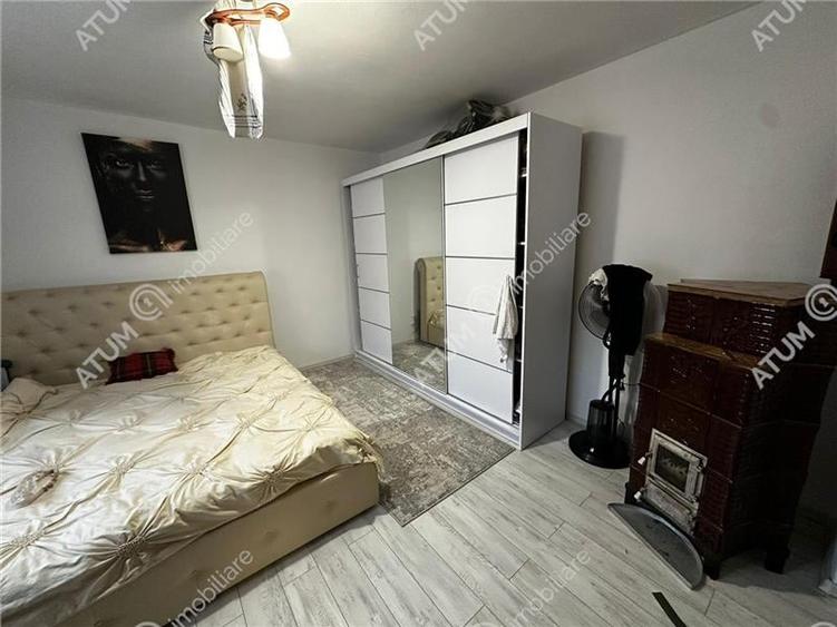 Casă individuală cu 4 camere cu Canalizare în Cristian
