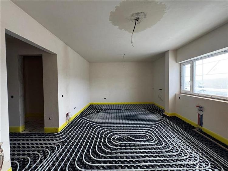Apartament cu 2 camere semidecomandat în Iris