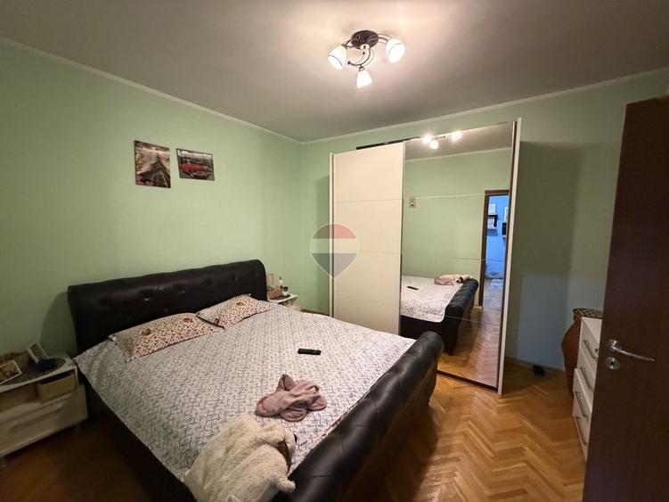 Casă individuală cu 4 camere cu Teren 2500 Mp în Bolotești
