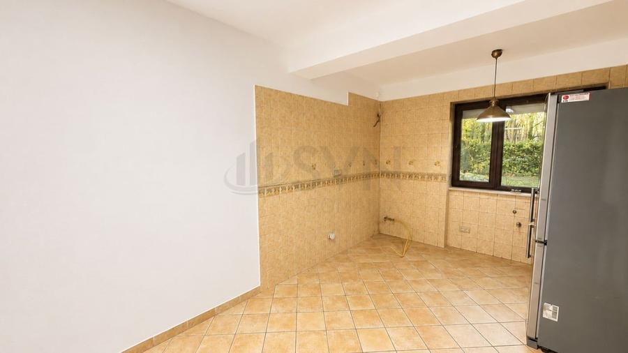 Casă individuală cu 7 camere cu Canalizare în Floreasca