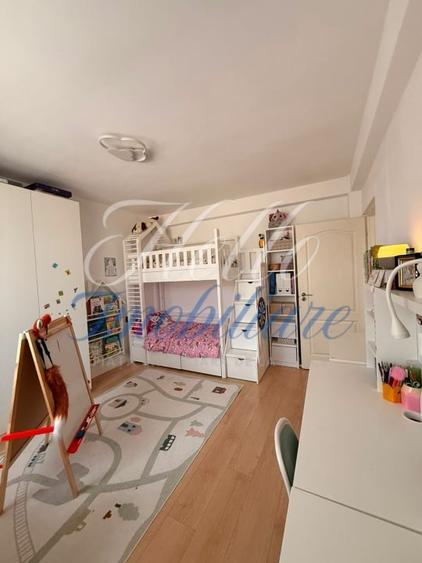 Apartament cu 2 camere semidecomandat, mobilat în Florești