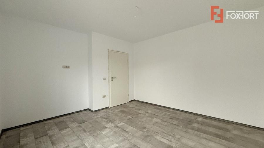 Duplex cu 3 camere cu Canalizare în Giarmata