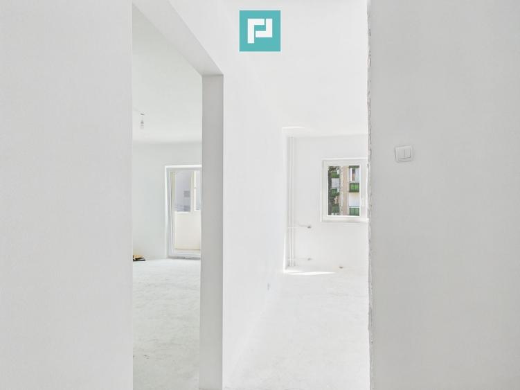 Apartament cu 3 camere decomandat în Decebal