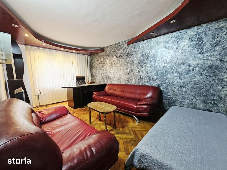 Apartament cu 3 camere decomandat în Copou