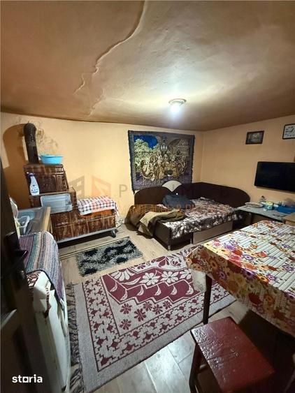 Casă cu 3 camere decomandat cu Teren 1035 Mp în Vernești