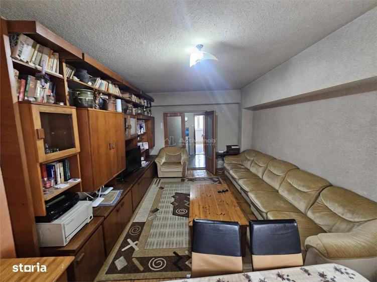 Apartament cu 3 camere decomandat în Ultracentral