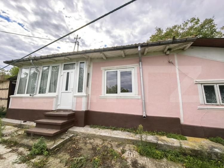 Casă individuală cu 4 camere cu Teren 2982 Mp în Costuleni