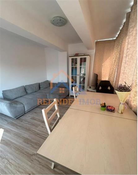 Apartament cu 3 camere decomandat, mobilat în Giurgiului