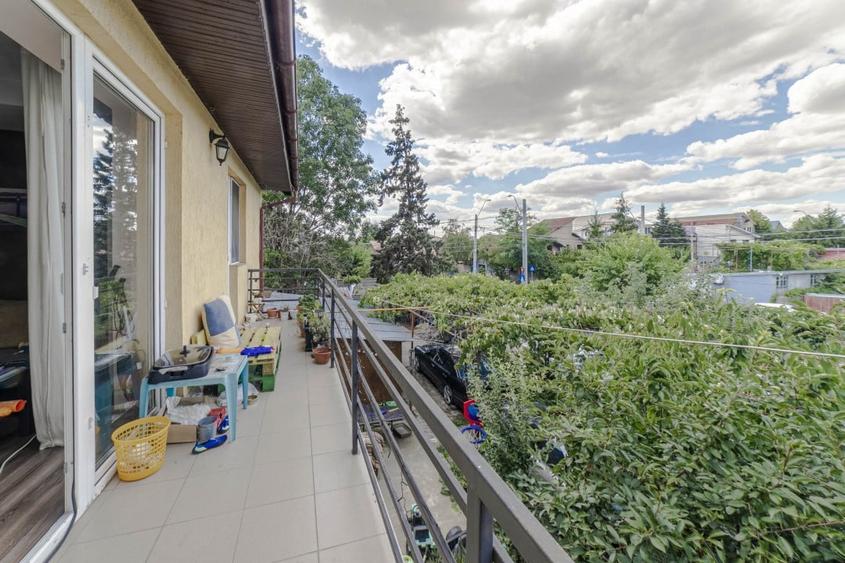 Casă individuală cu 6 camere cu Canalizare în Colentina