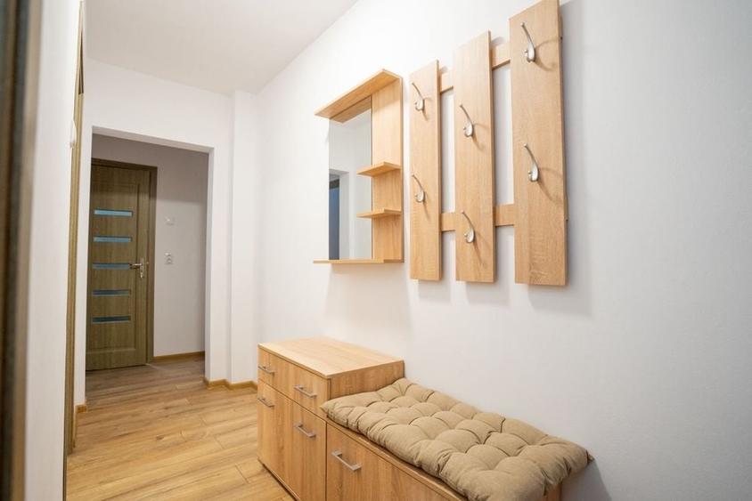 Apartament cu 2 camere decomandat în Cornișa