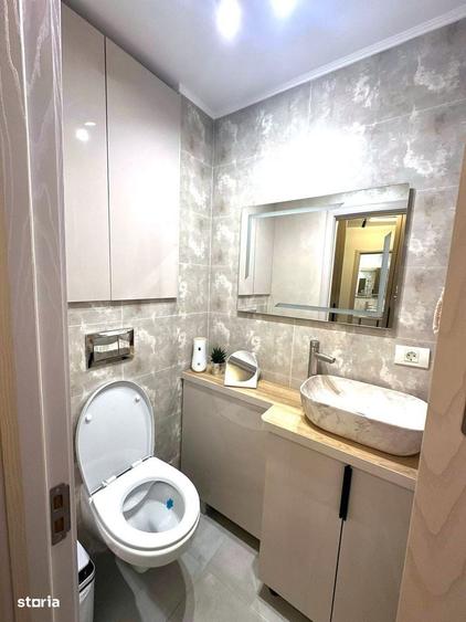 Apartament cu 3 camere decomandat în Poarta 6