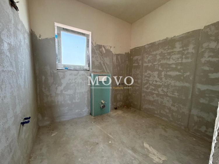 Duplex cu 4 camere cu Canalizare în Săcălaz