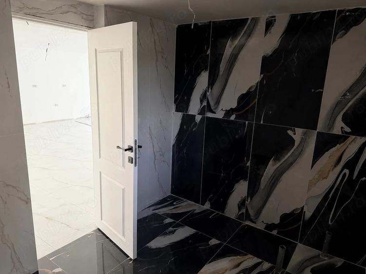Casă cu Teren 1000 Mp în Central