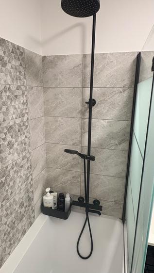 Apartament cu 2 camere semidecomandat în Apărătorii Patriei