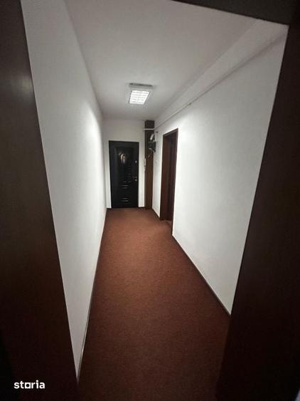 Apartament cu 4 camere în Republicii