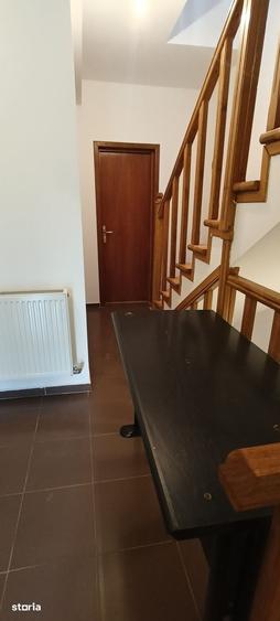 Casă cu 5 camere decomandat cu Teren 121 Mp în Rahova