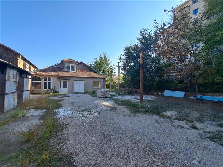 Spațiu comercial, de 200 mp, în Iris