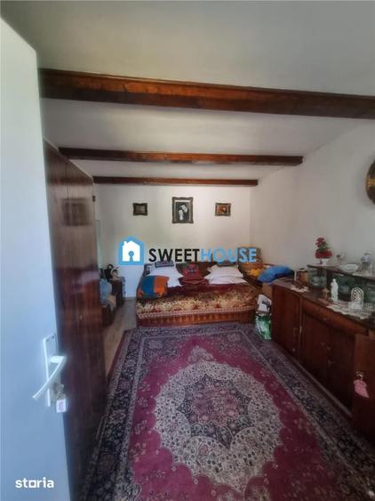 Casă cu 6 camere cu Teren 900 Mp în Șinca