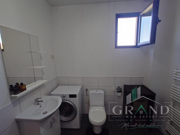 Apartament cu 2 camere semidecomandat, mobilat în Semicentral