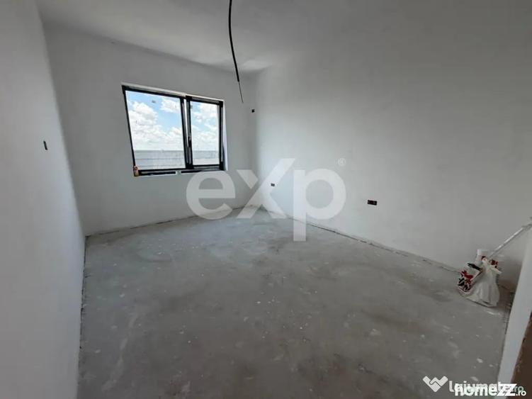 Casă cu 3 camere cu Teren 250 Mp în Clinceni