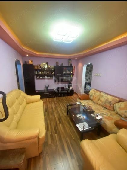Apartament cu 3 camere semidecomandat, mobilat în 1 Decembrie 1918
