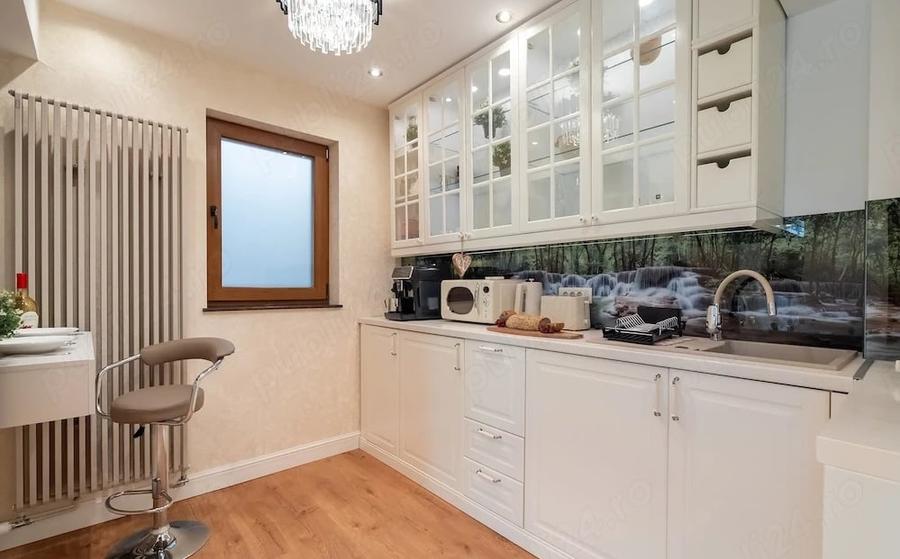 Apartament cu 2 camere, mobilat în Națiunile Unite