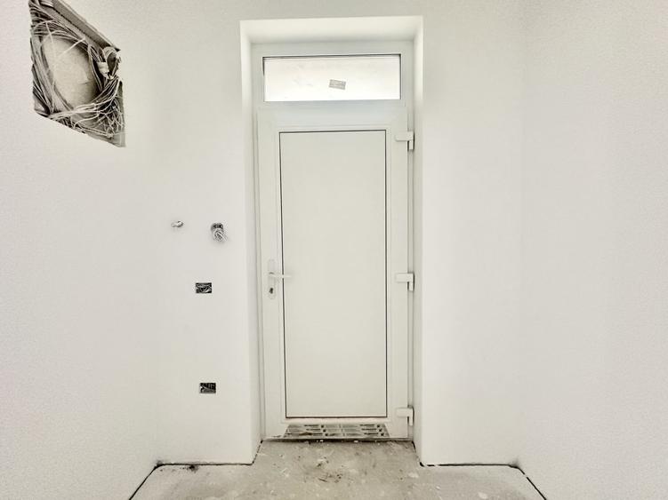 Duplex cu 3 camere cu Canalizare în Urseni