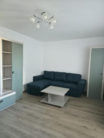 Apartament cu 2 camere decomandat în Runcu