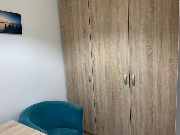 Apartament cu 4 camere decomandat în Gara de Nord