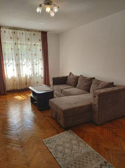 Apartament de inchiriat - 1