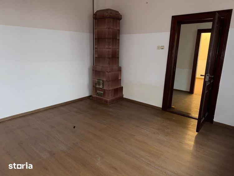 Casă cu 3 camere cu Teren 367 Mp în Central
