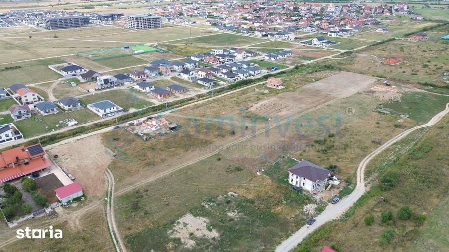 Teren de 800 mp, în Sânmartin