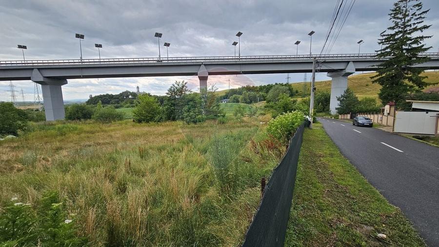 Teren Construcții intravilan de 2700 mp, în Bulai