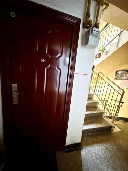 Apartament 2 camere ,mobilat si uitlat ,centrala proprie .Soseaua Bucuresti (Alexandria). -38.900 ,usor negociabil . - 6