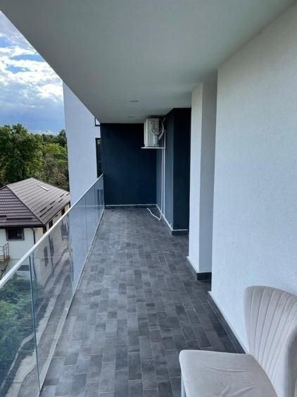 Apartament cu 4 camere decomandat, mobilat în Băneasa
