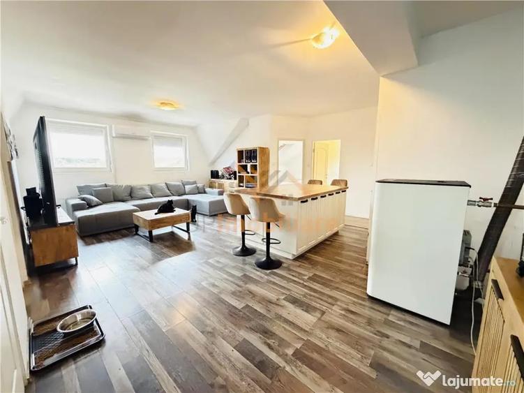 Apartament cu 3 camere decomandat în Paleu