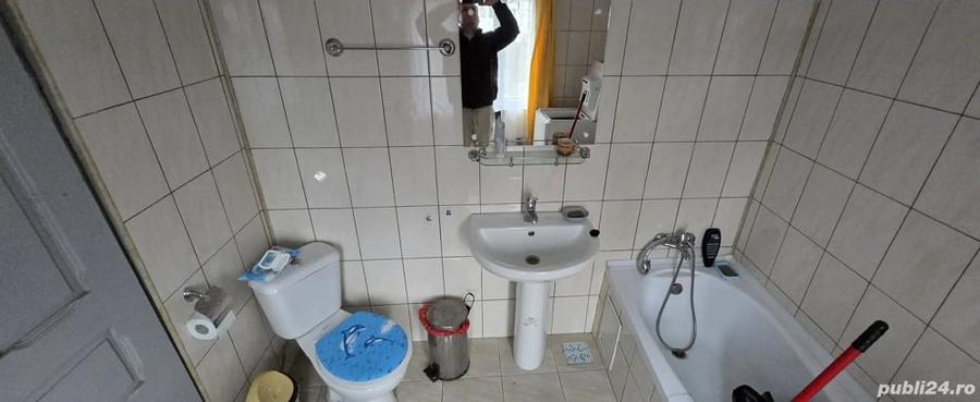 Casă cu Teren 6330 Mp în Poienari