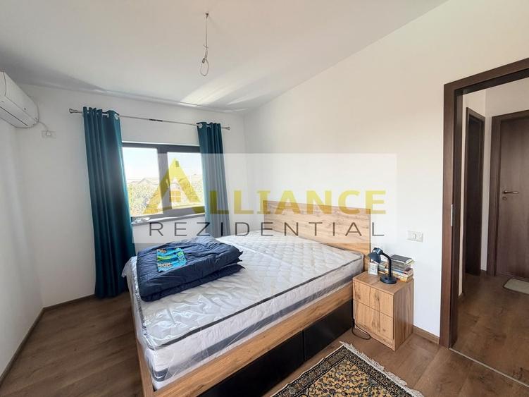 Casă individuală cu 5 camere cu Canalizare în Berceni