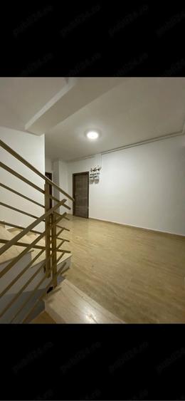 Apartament cu 3 camere decomandat în Băneasa