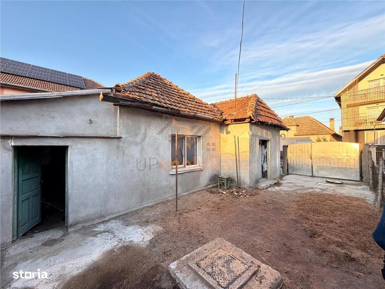 Casă cu 2 camere în Central